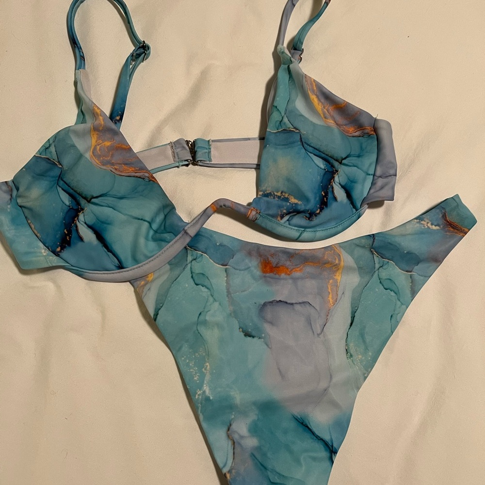Marble bikini
